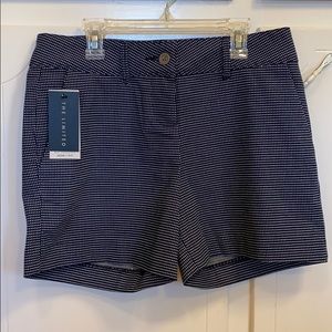 NWT THE LIMITED Size 4 Navy Poka Dot Shorts